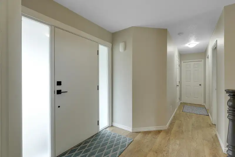 19840 34A AVENUE - photo 2 of 34