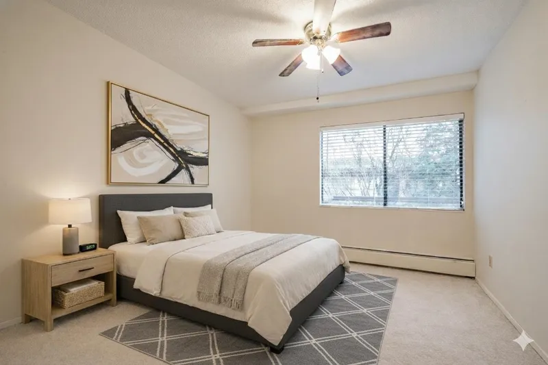 208 15020 NORTH BLUFF ROAD - photo 2 of 25