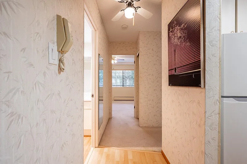 208 15020 NORTH BLUFF ROAD - photo 4 of 25