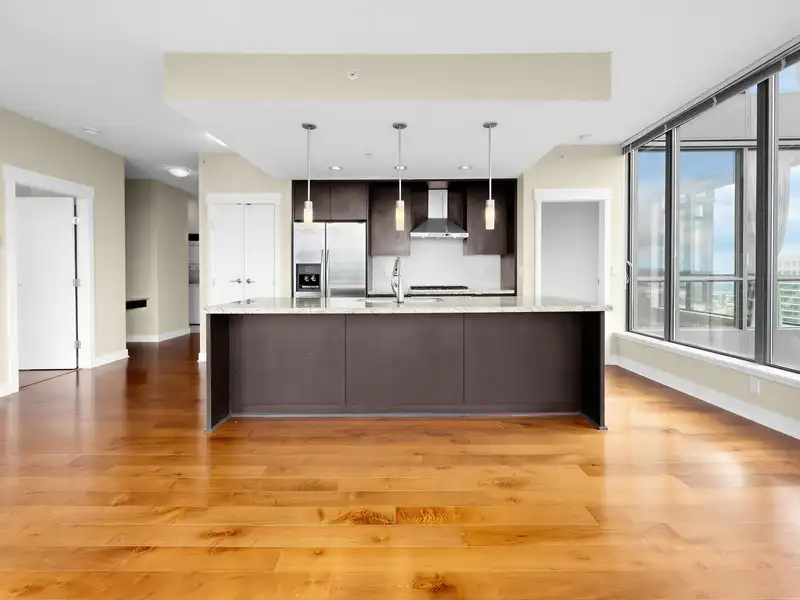 2902 7088 18TH AVENUE - photo 3 of 22