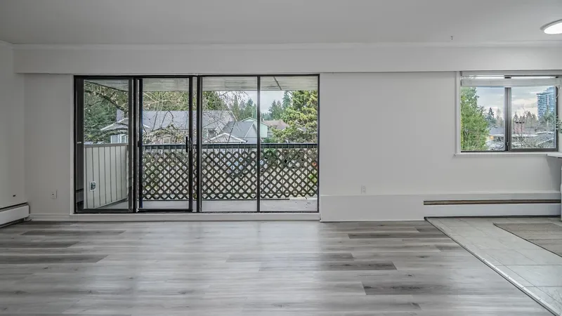 314 590 WHITING WAY - photo 4 of 19