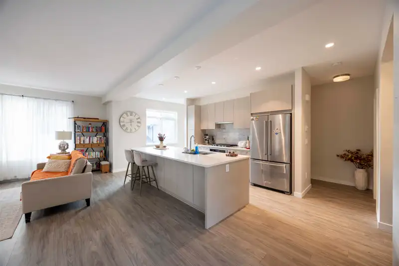 149 1350 MITCHELL STREET - photo 4 of 19