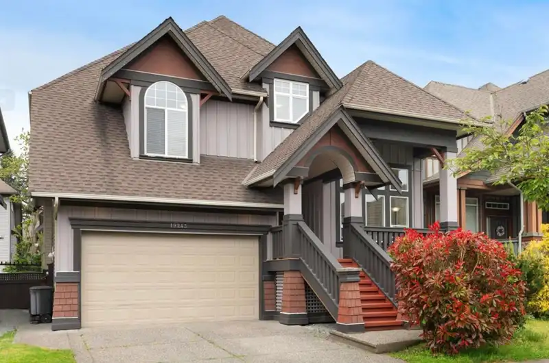 19243 FIELDSTONE WALK - photo 1 of 30