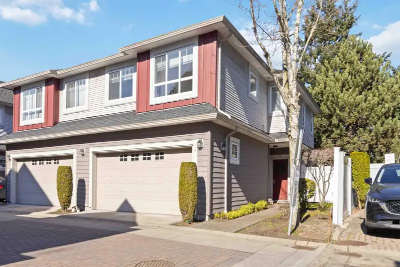 18 11393 STEVESTON HIGHWAY - photo 1 of 25