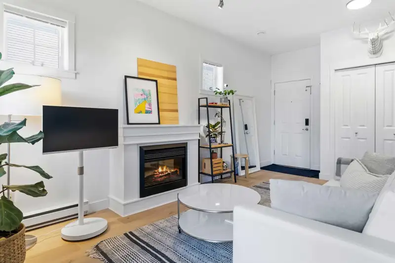 18 11393 STEVESTON HIGHWAY - photo 4 of 25