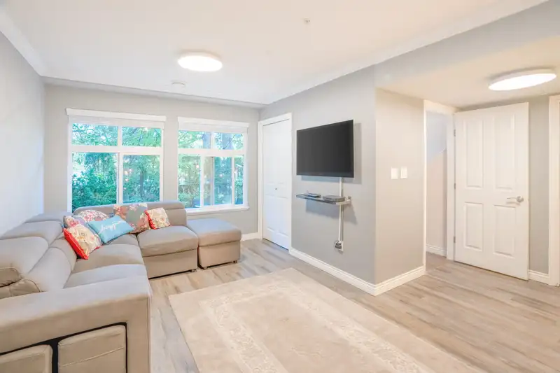 3 20449 66 AVENUE - photo 3 of 32