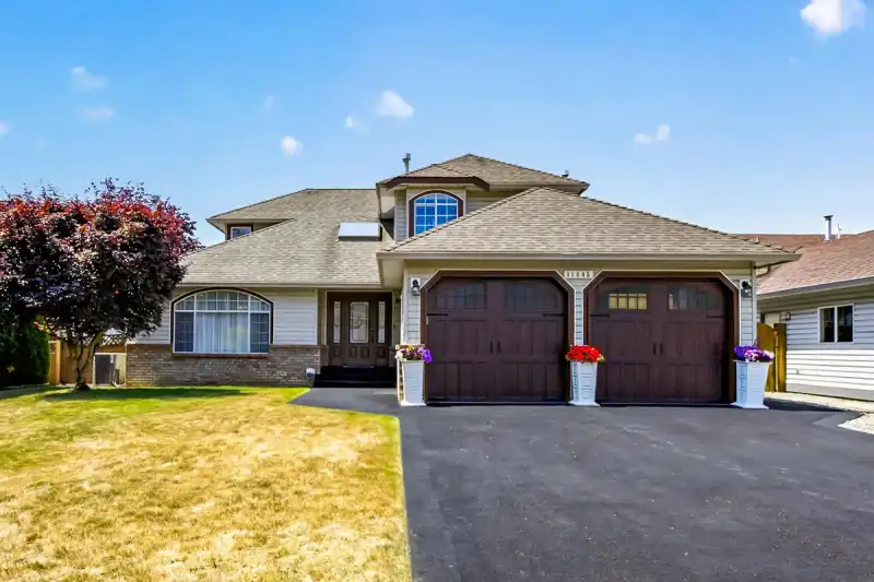 11845 190TH STREET - photo 1 of 31