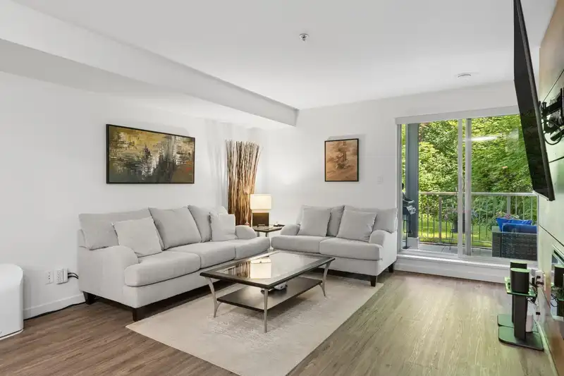 102 2832 CAPILANO ROAD - photo 4 of 32