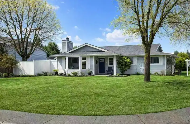 22641 KENDRICK LOOP - photo 2 of 25