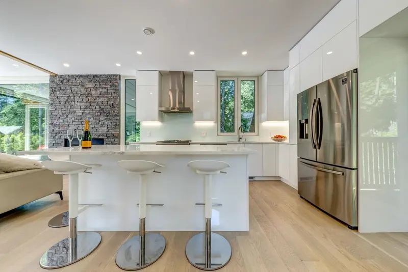 9391 EMERALD DRIVE - photo 4 of 25