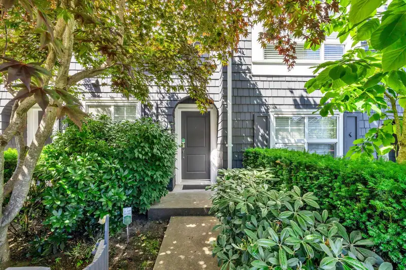 3 14955 60 AVENUE - photo 4 of 31