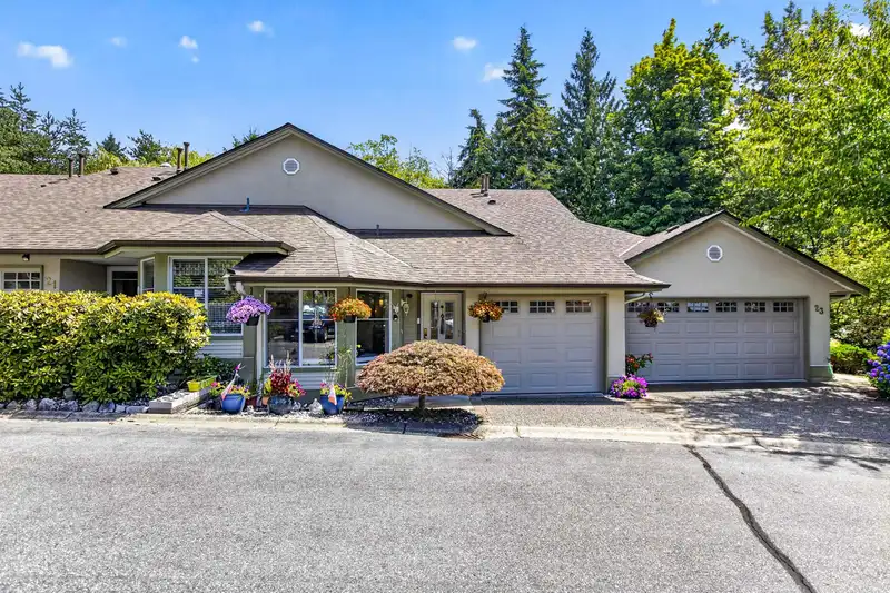 22 22740 116 AVENUE - photo 2 of 40