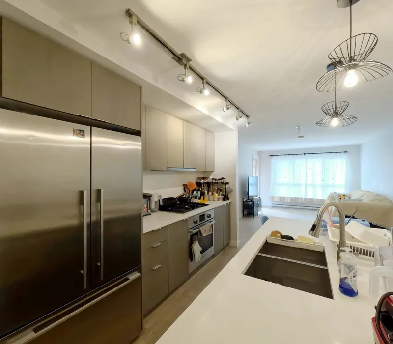 208 5555 DUNBAR STREET - photo 1 of 20