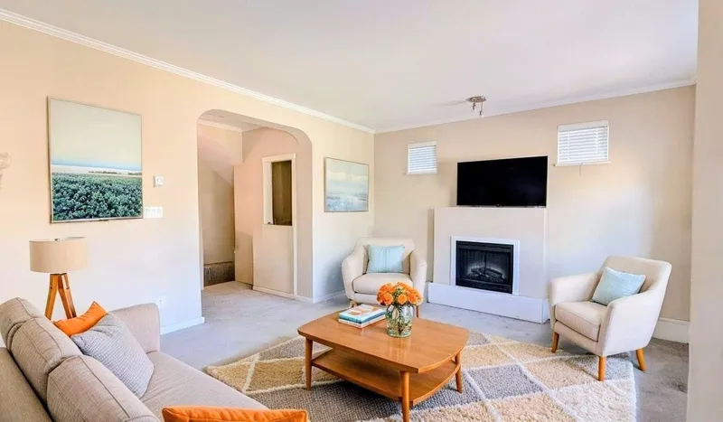 22 7288 HEATHER STREET - photo 2 of 25