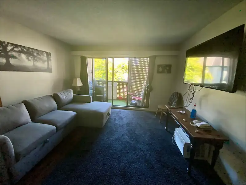 316 340 GINGER DRIVE - photo 2 of 7