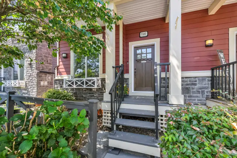7337 192 STREET - photo 3 of 40