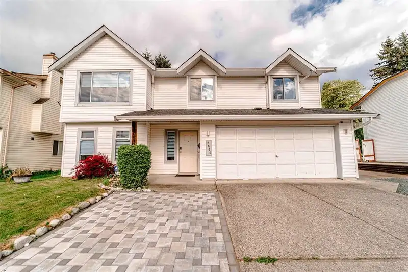 2664 MITCHELL STREET - photo 2 of 34