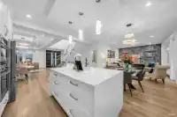 4267 PARKER STREET - thumbnail 7