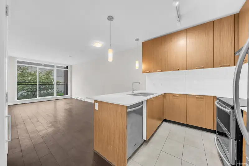 208 2321 SCOTIA STREET - photo 2 of 36