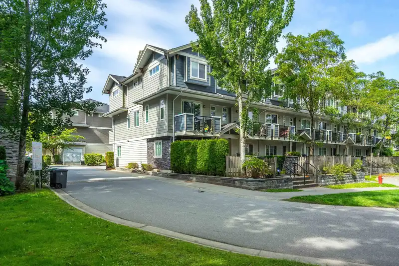 25 6383 140 STREET - photo 1 of 36
