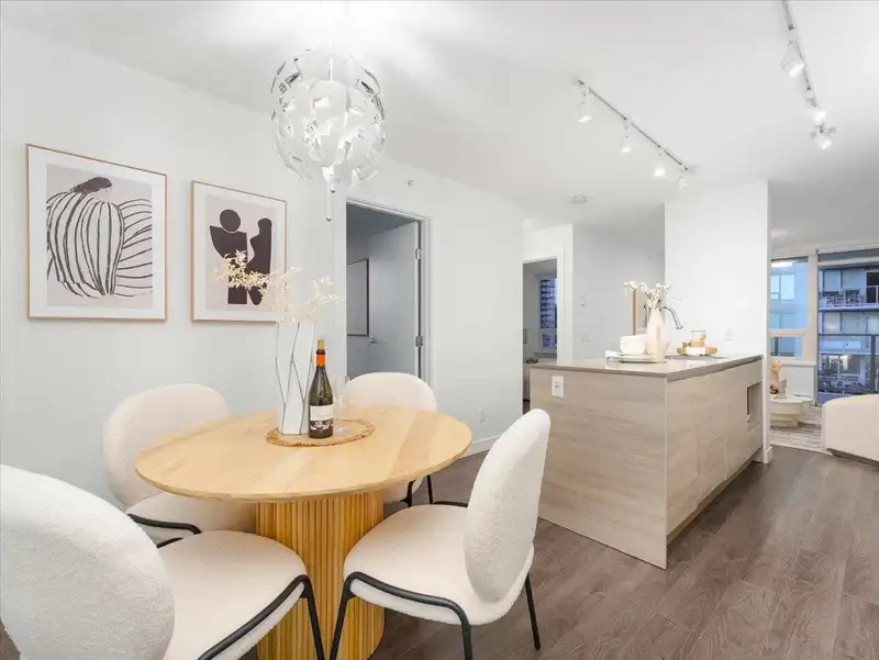 1505 988 QUAYSIDE DRIVE - photo 3 of 20
