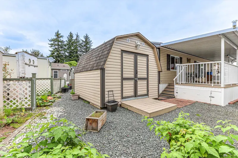 45 6035 VEDDER ROAD - photo 3 of 25