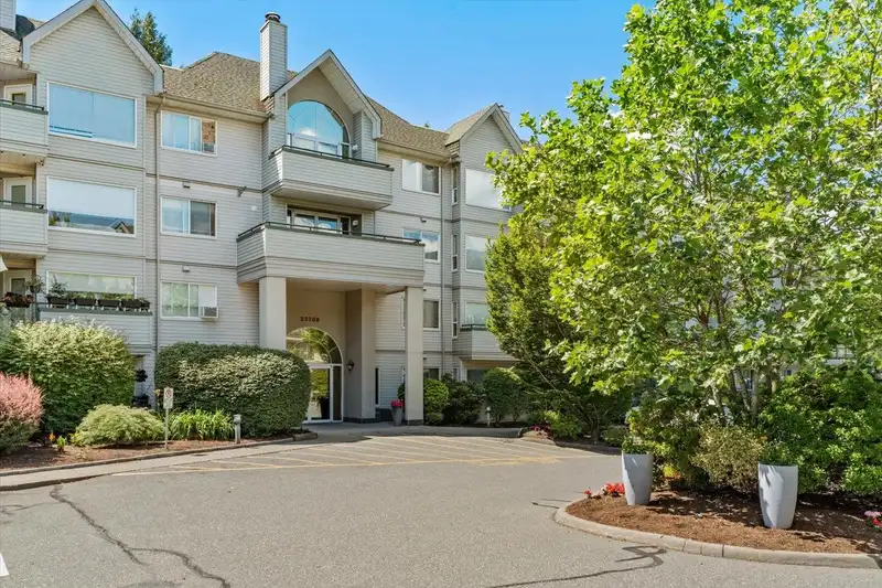 404 33708 KING ROAD - photo 3 of 31