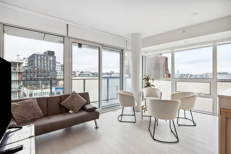 602 180 E 2ND AVENUE - photo 4 of 25