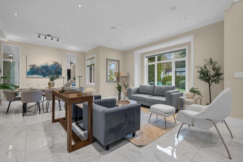 8168 HUNTER STREET - photo 3 of 25