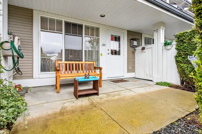 10 2927 FREMONT STREET - photo 3 of 40