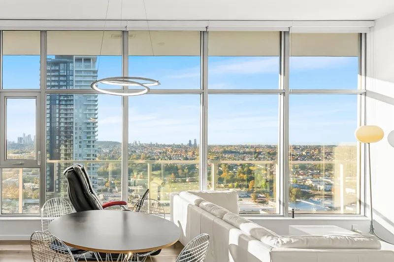 4602 1888 GILMORE AVENUE - photo 1 of 25