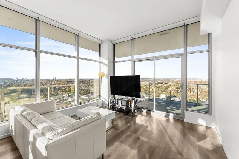 4602 1888 GILMORE AVENUE - photo 4 of 25