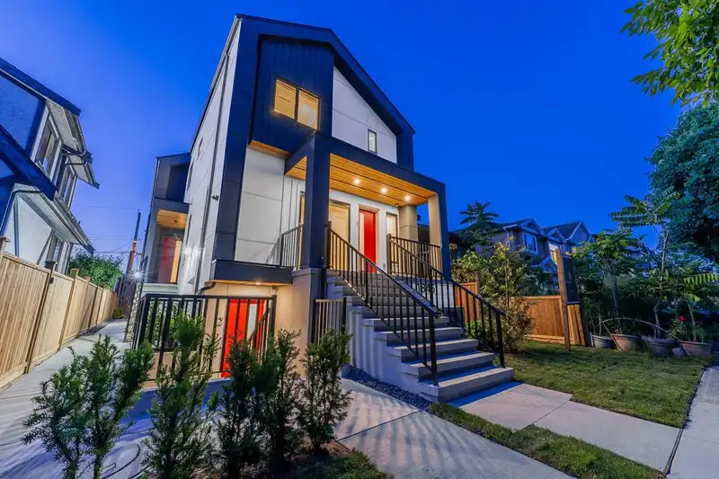 1 1845 E 51ST AVENUE - photo 3 of 36
