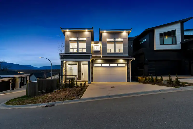 19 43925 CHILLIWACK MOUNTAIN ROAD - photo 3 of 40
