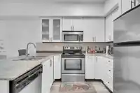 210 13958 108 AVENUE - thumbnail 5