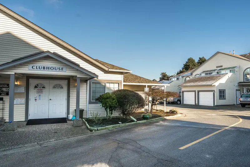 403 21937 48 AVENUE - photo 3 of 25