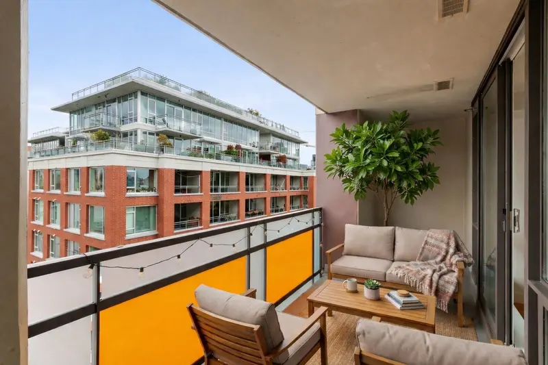 710 718 MAIN STREET - photo 2 of 21