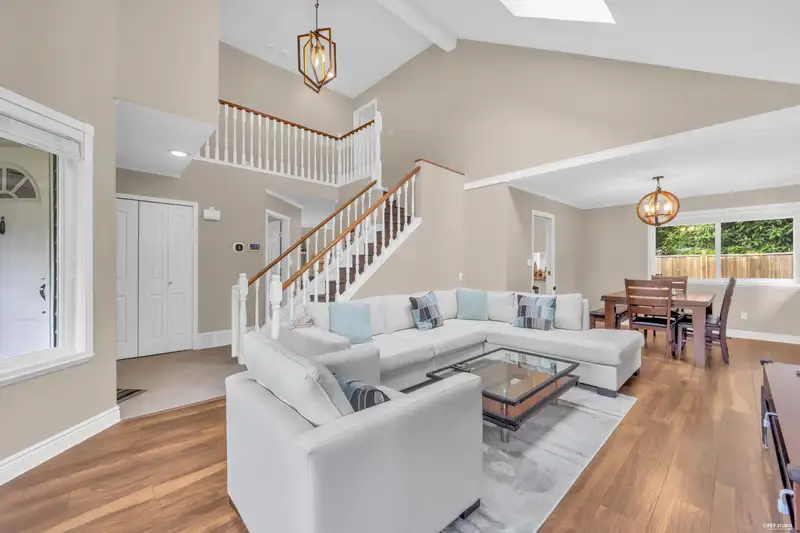 1318 MCLELLAN DRIVE - photo 4 of 40