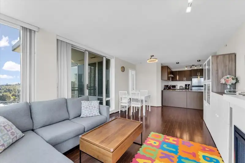 1508 9888 CAMERON STREET - photo 3 of 26