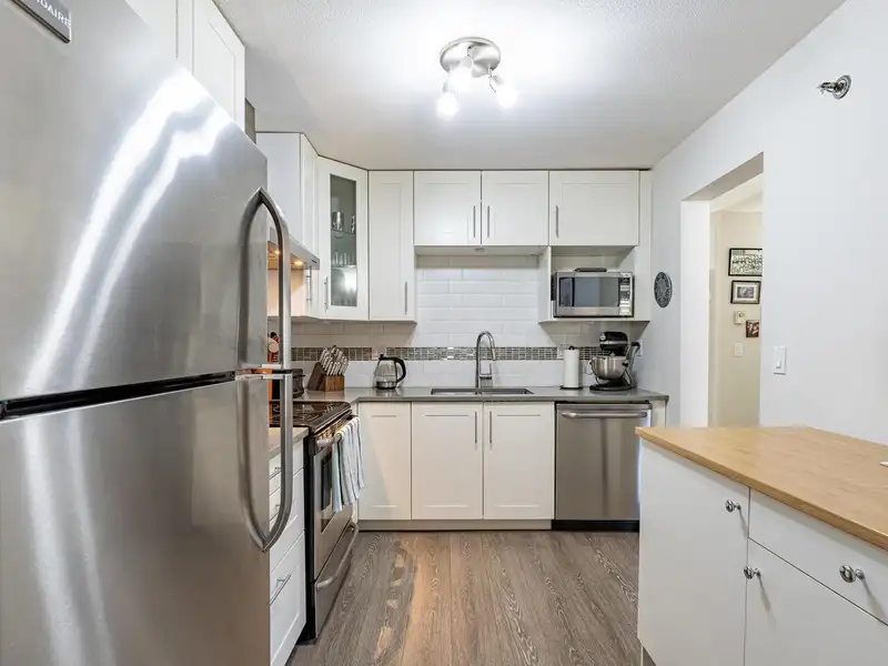 101 19130 FORD ROAD - photo 4 of 21