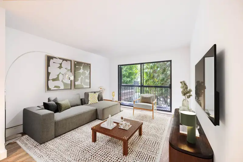 201 1515 E 5TH AVENUE - photo 1 of 18