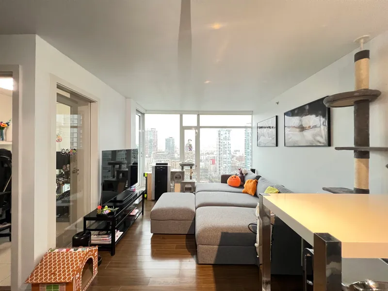 2301 161 W GEORGIA STREET - photo 3 of 25