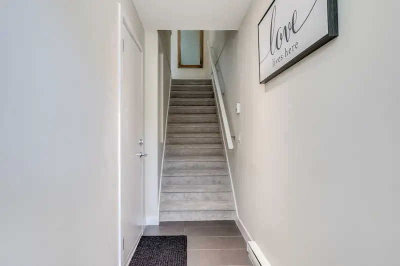 147 2228 162 STREET - photo 2 of 27