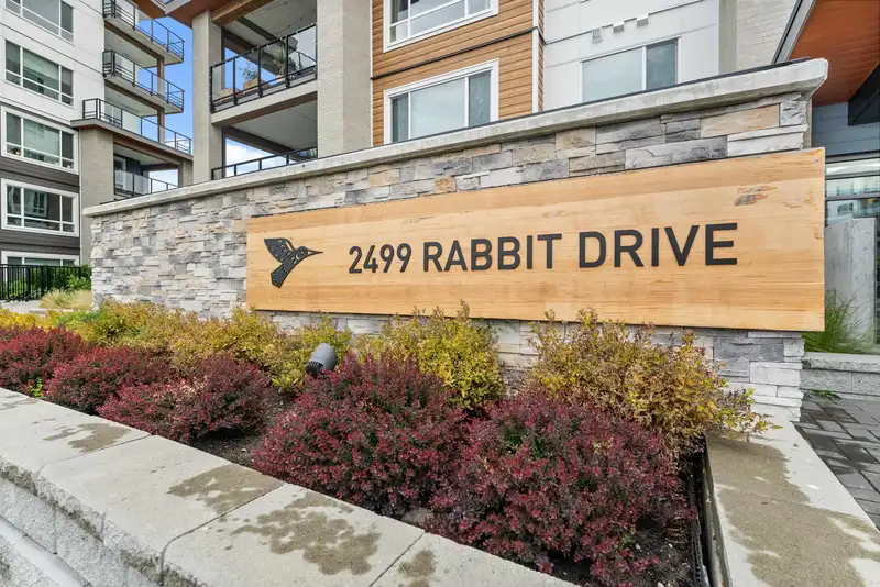 502 2499 RABBIT DRIVE - photo 1 of 28