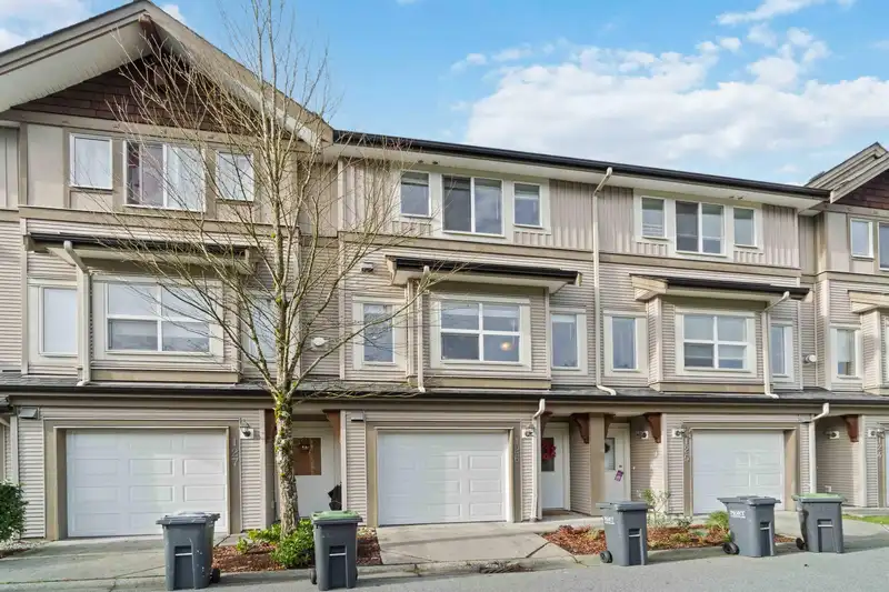 126 1055 RIVERWOOD GATE - photo 3 of 39