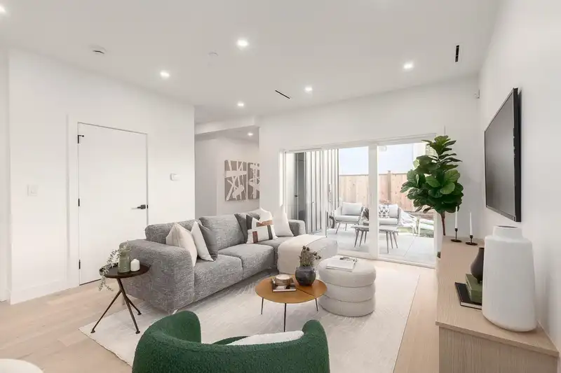 1555 E 21ST AVENUE - photo 2 of 19