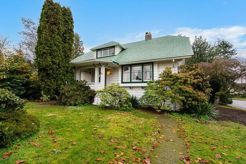 1204 GRAND BOULEVARD - photo 1 of 40