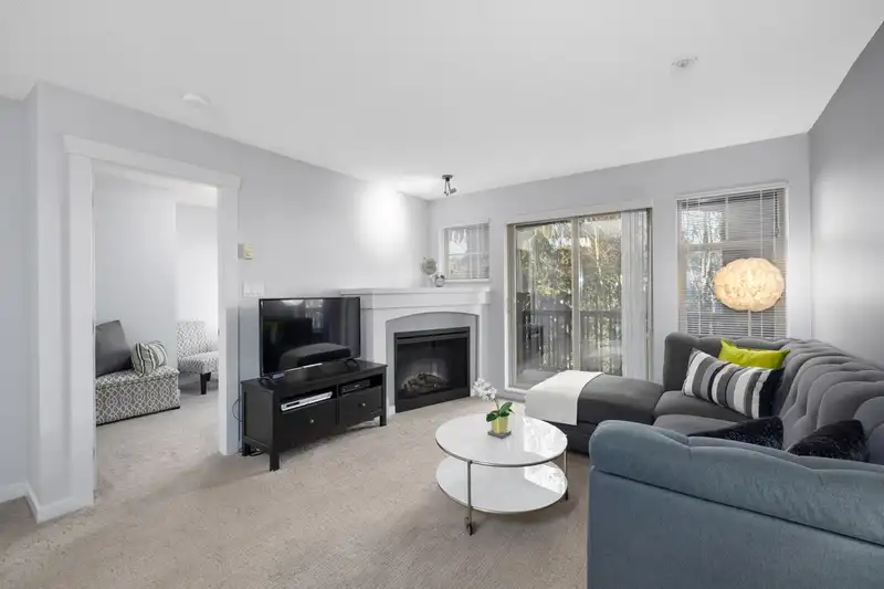 508 2988 SILVER SPRINGS BOULEVARD - photo 2 of 40