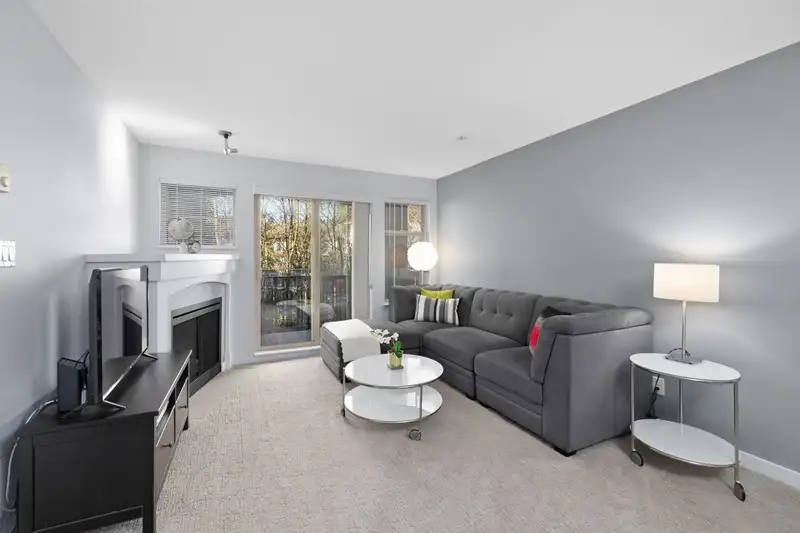 508 2988 SILVER SPRINGS BOULEVARD - photo 3 of 40