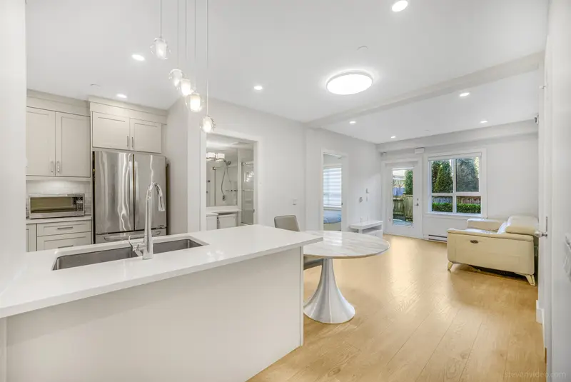 13 2717 HORLEY STREET - photo 2 of 24